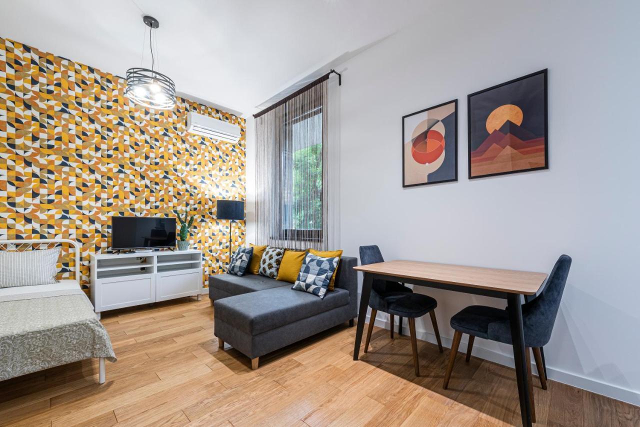 Vertigo Modern Studio-Free Private Parking-Fast Wi-Fi Novi Sad Extérieur photo