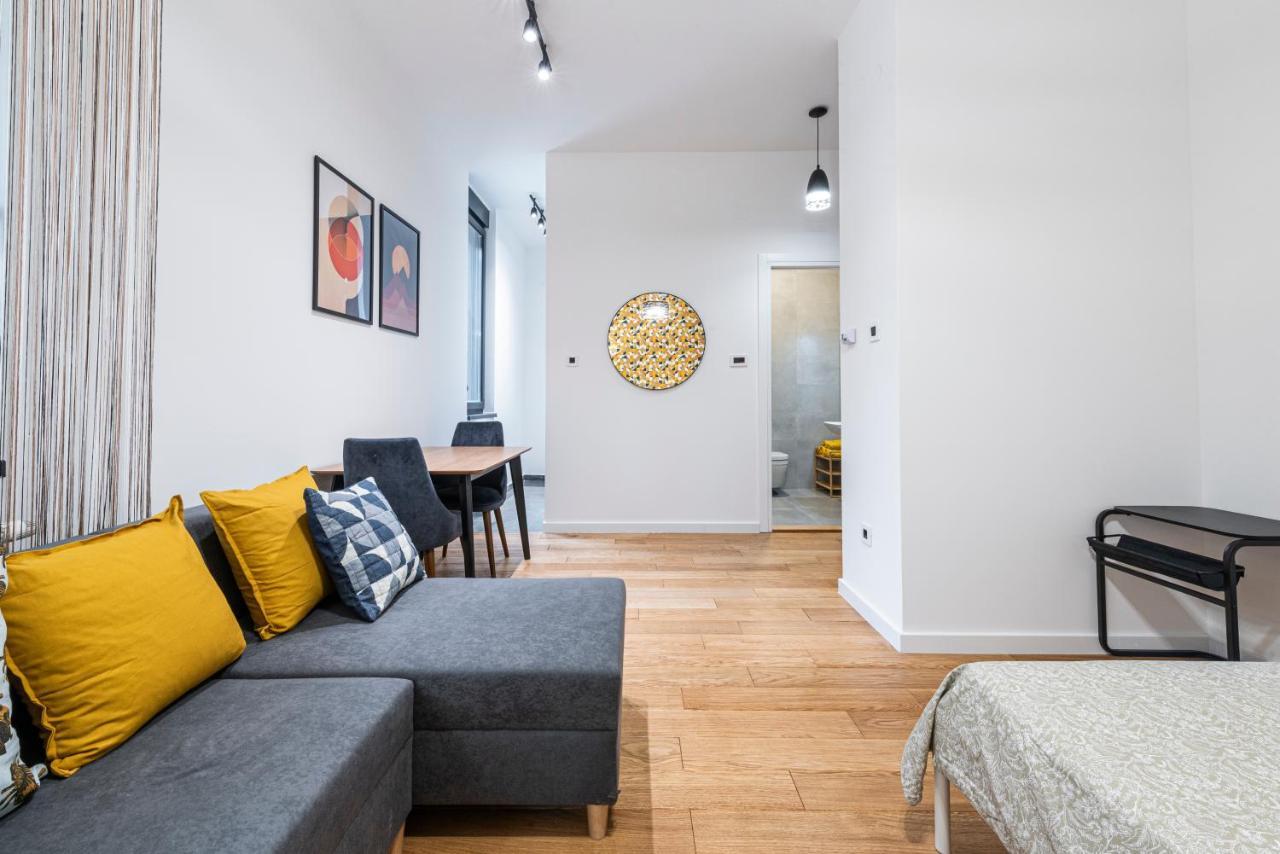 Vertigo Modern Studio-Free Private Parking-Fast Wi-Fi Novi Sad Extérieur photo